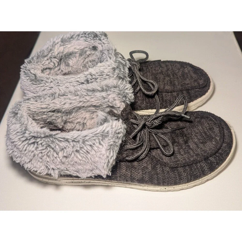 Hey Dude Britt Black Lace Up Faux Fur Ankle Cuffed Pull On Shoes Slippers Sz 8